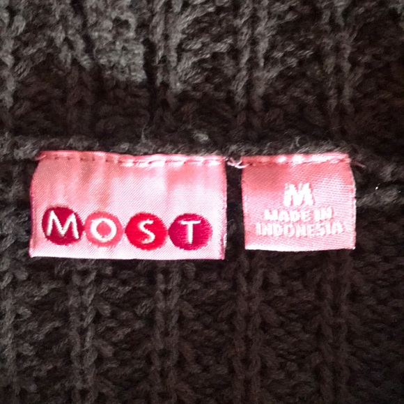 Vintage 90’s Hoodie Sweater - Picture 2 of 2